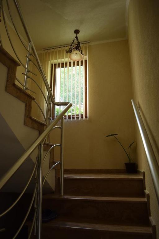 Guest Rooms Profirov Zlatograd Esterno foto