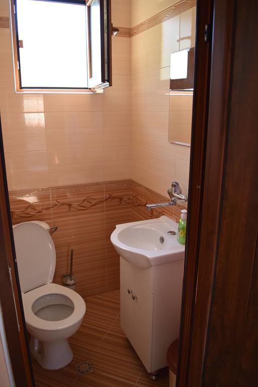 Guest Rooms Profirov Zlatograd Esterno foto